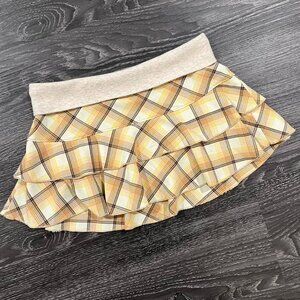 Hollister mini skirt